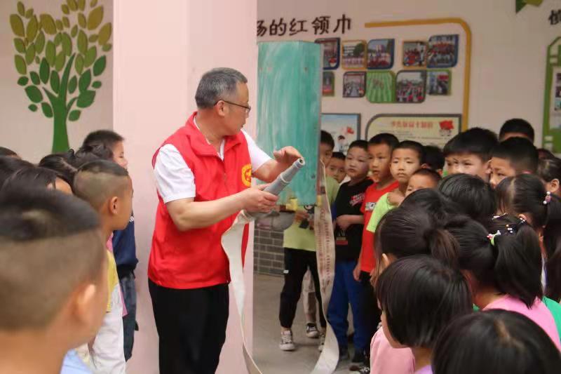 鹿寨大隊(duì)積極參與  多措并舉助力創(chuàng)城