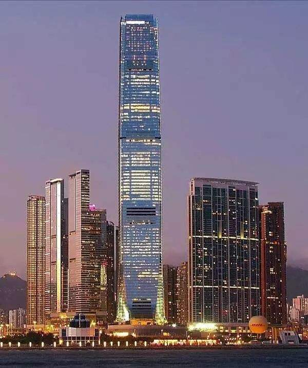 新鴻基地產園區中心封面地標， 蘇州環貿匯眾盼而至