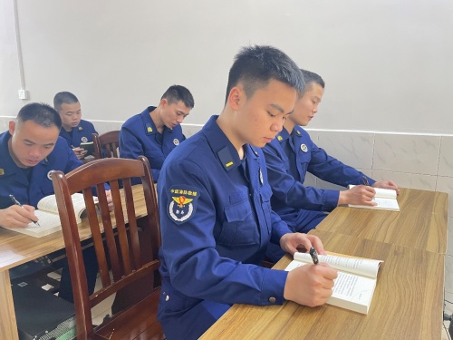 融安消防積極開展我為基層辦實事培根育人行動