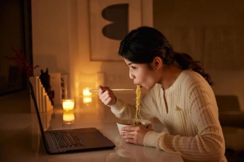 一個人也要好好吃飯，那些被封印的廚藝都因TA而被解鎖