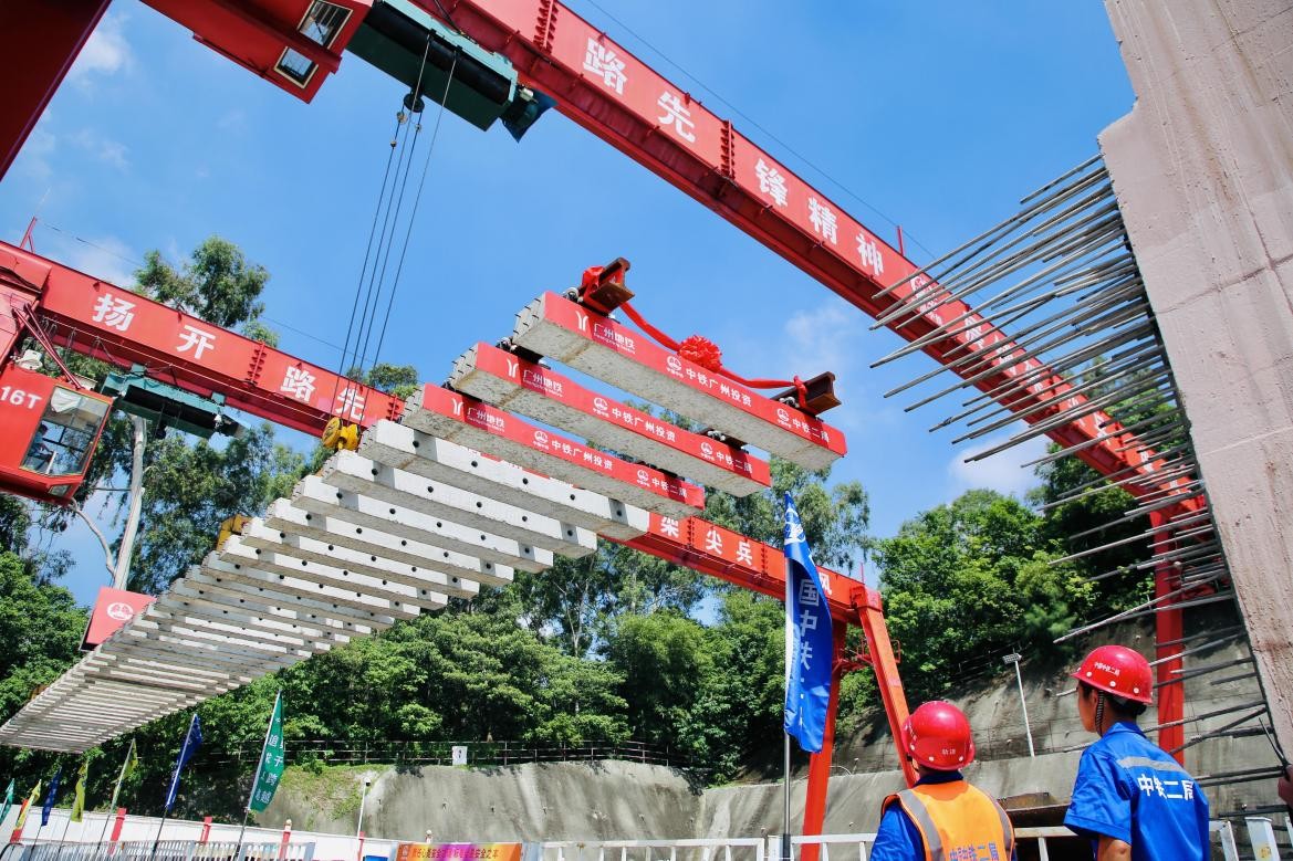 廣州首條環線地鐵開始軌道工程施工