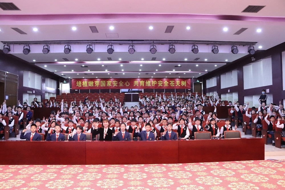 禮形于外，美由心生&mdash;&mdash;伊頓紀德&ldquo;美的第一課&rdquo;走進天津校園