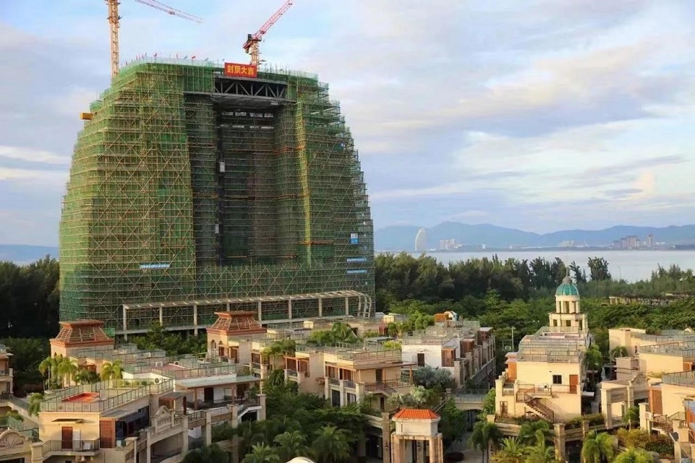 順利封頂！海南又一海景酒店加速建設