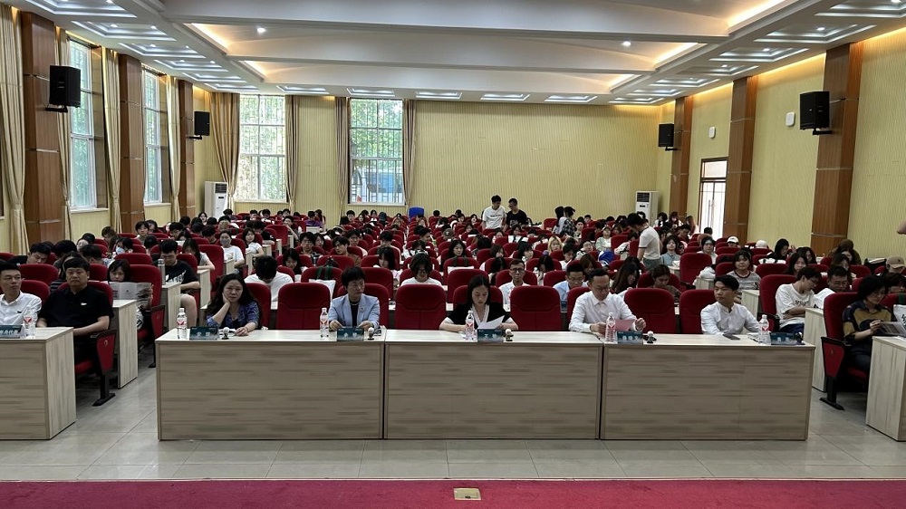 高校之旅第四站點亮武漢 千年舟首屆花色及應用設計大賽宣講會再啟航