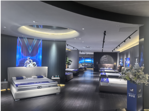 百萬微孔呼吸的奢侈：席夢思黑金Smilecity床墊重新定義"躺平"哲學