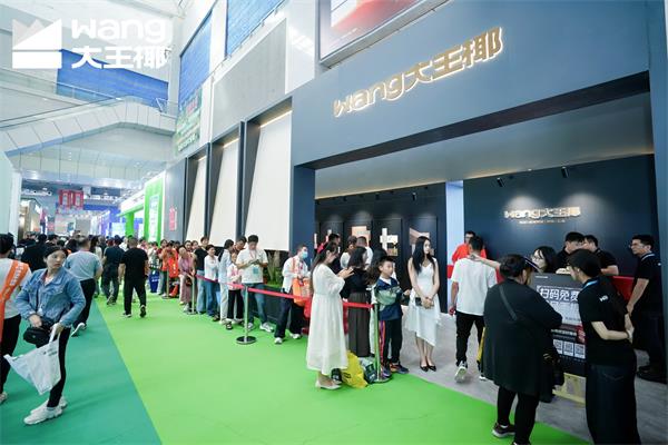 從國際設計鉑金獎到木博會人氣王，大王椰旗艦新品成就泛家居圈的共同選擇